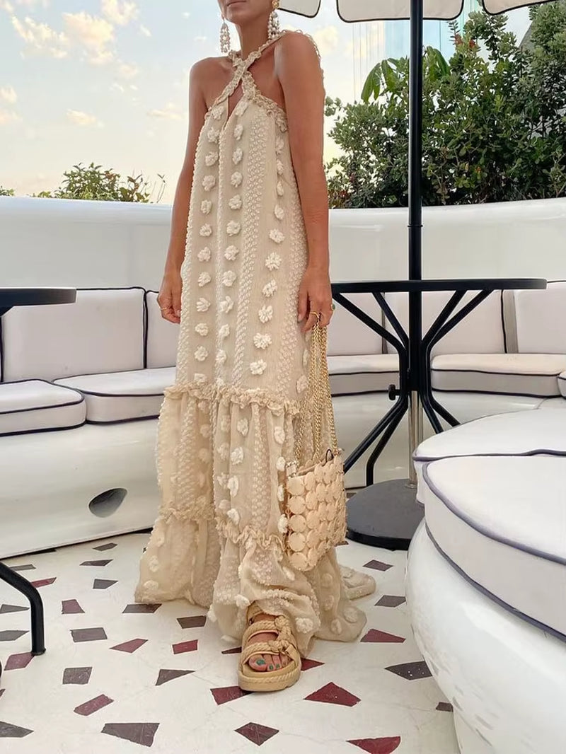 Effortless Chic: Sleeveless Halter Maxi Summer Dress